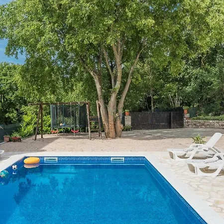 Holiday home Ferienhaus Alejna